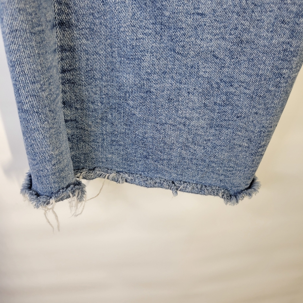 Womans Zara Unfinished hem Jeans Manufactured whiskering Size 10 Small Hole - Picture 9 of 10